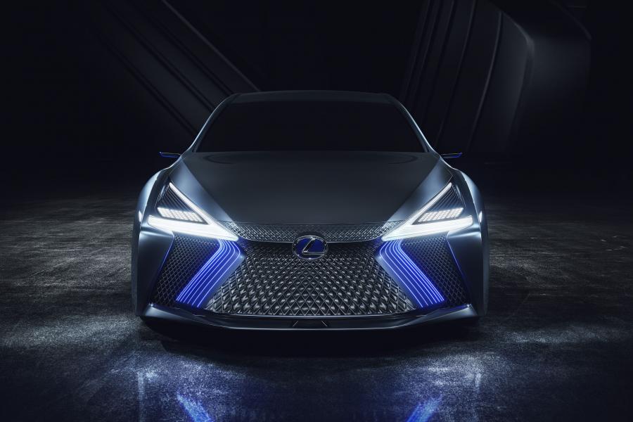  Lexus LS+ Concept 2017 года  (фото 4 из 18)